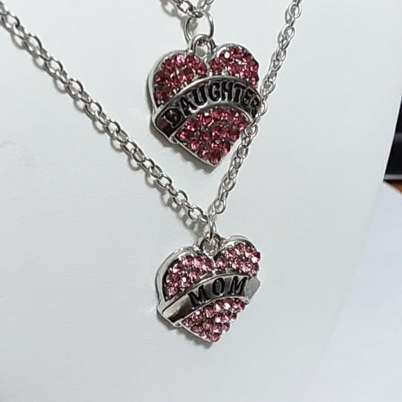 🔥 2/$25 🔥 Mom & Daughter Necklace Set - Picture 3 of 5